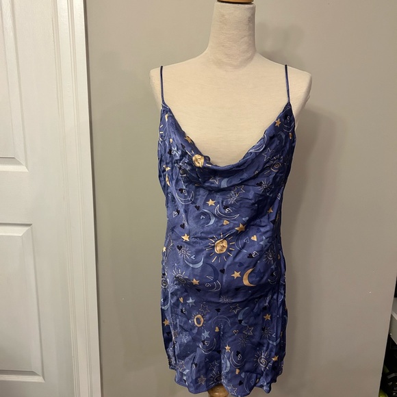 Zara Women's Purple and Blue mini Dress - Astrological -SZ L - Picture 2 of 5